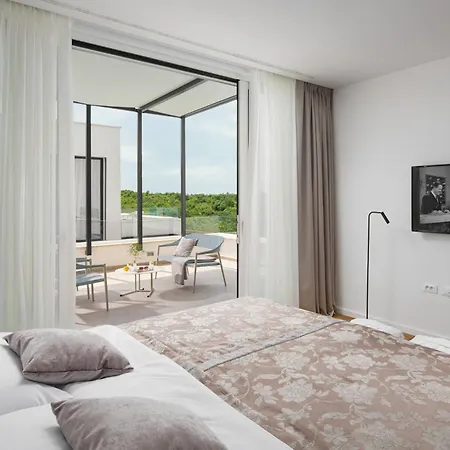 Beautiful Istria 6 Bedrooms Ulca Gold Pool Table & Sauna